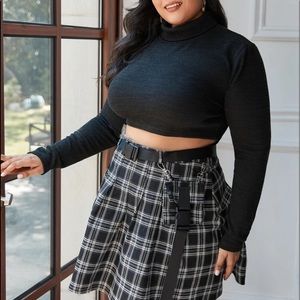 Plus turtle neck ribknit crop top